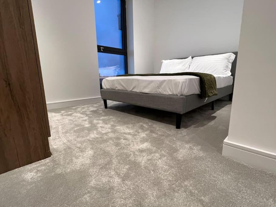 2 Bed Penthouse Style Apartment London Bagian luar foto