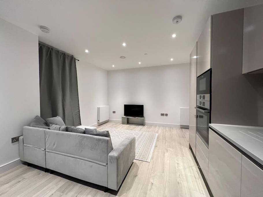 2 Bed Penthouse Style Apartment London Bagian luar foto